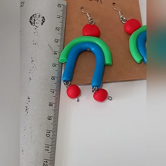 Handmade dangly colourful polymer clay earrings rainbow shape brand new - Picture 3 of 7